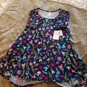FINALE SALE Lularoe Perfect Tee Top